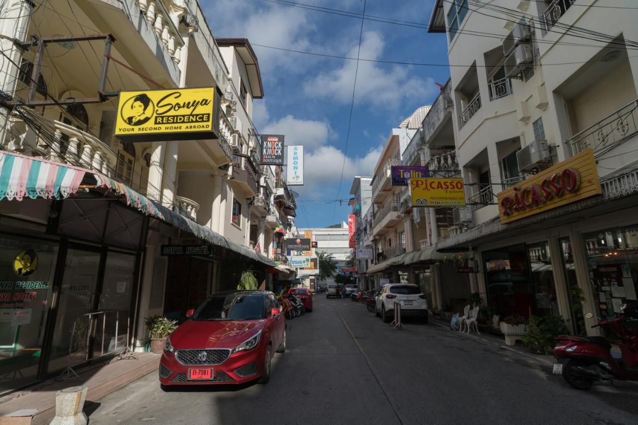 Knock Knock Beach Boutique Hotel Patong Exterior photo